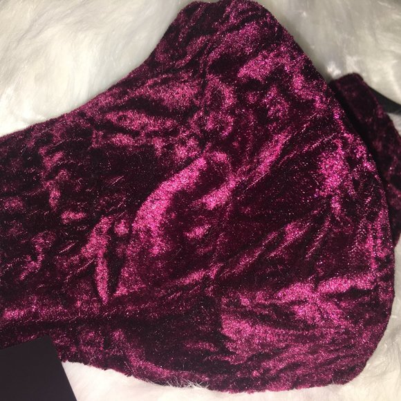 Reusable / Washable Sculpted Mask - Crushed Velvet - Picture 4 of 11